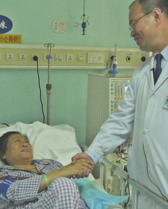 ���β�������һ�N�������@Щ�꣬�ܸ���ÿ���յ����ߵļt�����������ĵ؎��������MסԺ�M���ӛ��һ��С�����ϡ������߼Ҍ��ͼt�������ǈD������̤����һ�㶼���ڻ�����rΣ���ĕr���ͣ����������׌��ጣ����ܕ����M�r�g�����`���Ρ���һ���棬���߼Ҍ��@�r����w�������Ӵ󣬕��r���¼t���������ǂ���ο�����ܸ����f��ӛ��ע�⵽����ӛ�ڃԵ�߀���S���������ҵ��t����סԺ̎�������ڸ��Vӛ�ߣ����üt���滼�߽�סԺ�M���������ܴ��������ׂ��t���������ǵ��԰l�О飬��������������Ҳ����Ч�£�����һ�N�s���׳ɵ��ƶȡ��������t�����Ǟ���ٍ�X���β�������һ�N��������Մ���Լ���Ό������@�ӱM�ģ��ܸ��²������ԣ�ֻ�Ƿ��͏��{�@һ��Ԓ��[Ԕ��]