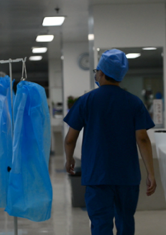 ���꜐�Rһ����ȫ�Ҹ�������ӛ�߽�B�F�ͬ�µĕr�򣬺���Σ�ذY�O(ji��n)�o�����������t(y��)���O��ָ������һ����Ƭ�f�����@������ȫ�Ҹ�߀��2009���ĵġ�����黼����߅24С�r�����x�_�ˣ�Σ�ذY�O(ji��n)�o�����ĈF꠺��y����һ���ď���Ƭ��������4�½K��������һ���µģ�߀�����O(ji��n)�o����Ҫ�b�ޣ����r�����ղ��ˣ��@���v���Ձ휐�R���ˡ����O����Ę�ώ������ݣ�������ҹ��1�c��˯�ģ����c�ۡ��������R��������߀Ҫ����У����W����ÿ������10�c�룬�Ѻ��Ӻ�˯��֮�󣬌O�����Ќ����Լ��ĕr�g�����īI����Փ�ģ����n�}����֪���X�Ͱ�����ҹ���mÿ����ʮ����Ľ̌W�٣�������δ��ȫ�^�����Lһ��ֻЪ�����죬���f���������t(y��)�����Ҳ����ˡ����挦���ˣ��oʿ�L�����G�������Ρ�����ǰ�������׃��@�r��������Ը�������ܽ����������ҏā����]�����^����ÿ�춼���Ԓ����?gu��)��c�ؼң�һ�_ʼҪ����7�c�ؼң����׃��8�c��9�c���F�����f��������ֻҪ�����ܻ؁����С������f���@������G��Щ�����ˡ�[Ԕ��]