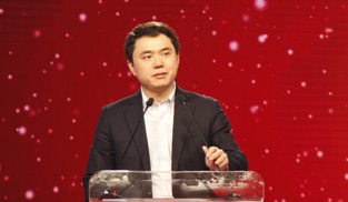 ������W��������о��������L���q