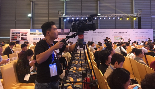 ����Wӛ���ڻ�ӬF��