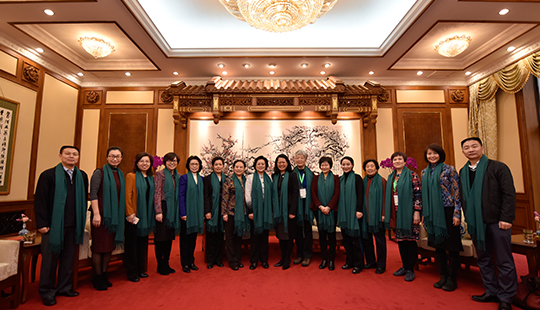 �c�����Һ�Ӱ