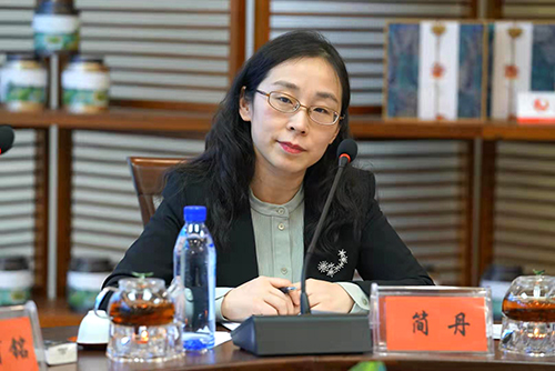 簡丹 湘雅醫院皮膚科主任醫師