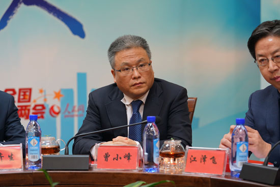 曾小峰 中華醫學會風濕病學戶主任委員、北京協和醫院風濕免疫科主任