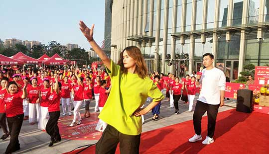 �c�����F������