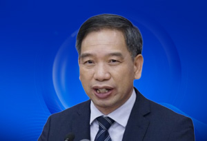 中國疾病預防控制中心營養與健康所所長、黨委書記 丁鋼強