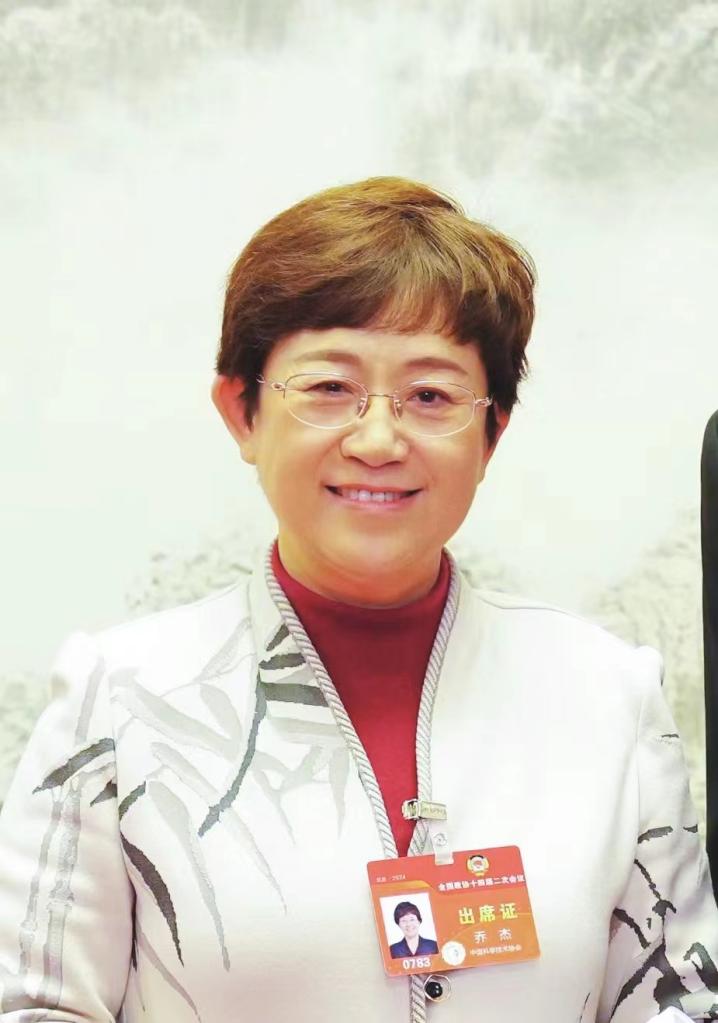 全國政協委員,中國工程院院士,北京大學黨委常委、常務副校長、醫學部主任喬杰。受訪者供圖